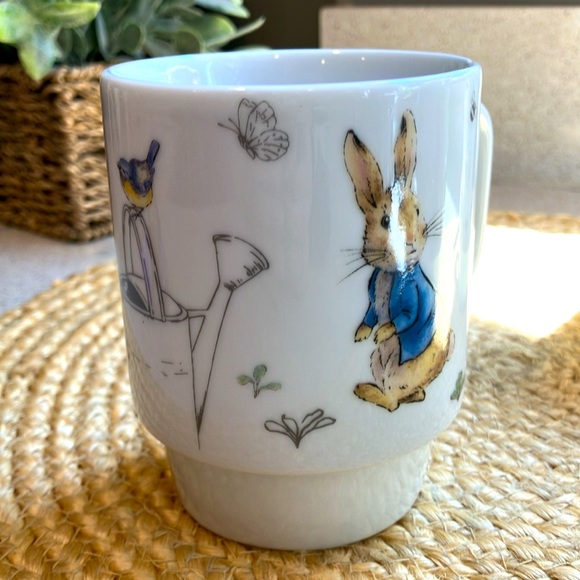 (4) Beatrix Potter Peter Rabbit Mugs - Picture 4 of 16
